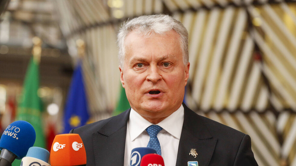 رئيس ليتوانيا: العقوبات يجب أن تستهدف قطاع الطاقة الروسي أولا