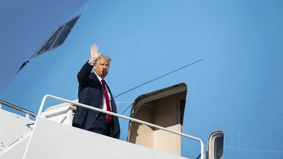 "واشنطن بوست": طائرة تقل ترامب هبطت اضطراريا في نيو أورلينز بعد عطل بالمحرك