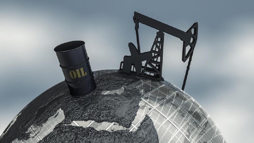 العراق يصدر توضيحا بشأن "توازن" العرض والطلب العالمي على النفط الخام