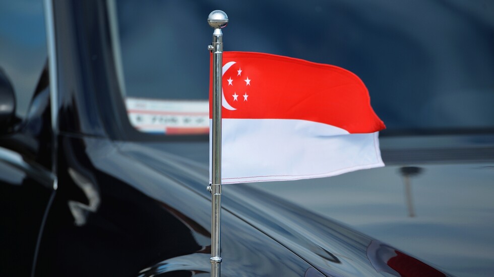 سنغافورة تعلن عقوبة كل من يحاول الانضمام للقتال في أوكرانيا أو يحرض عليه