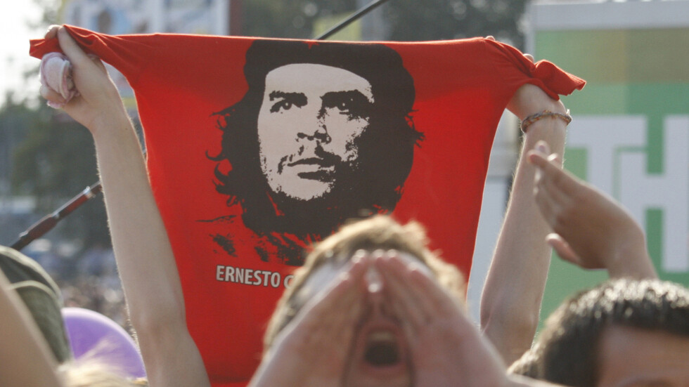 تشي غيفارا.. انقطعت حياة القاتل وتواصل خلود الضحية