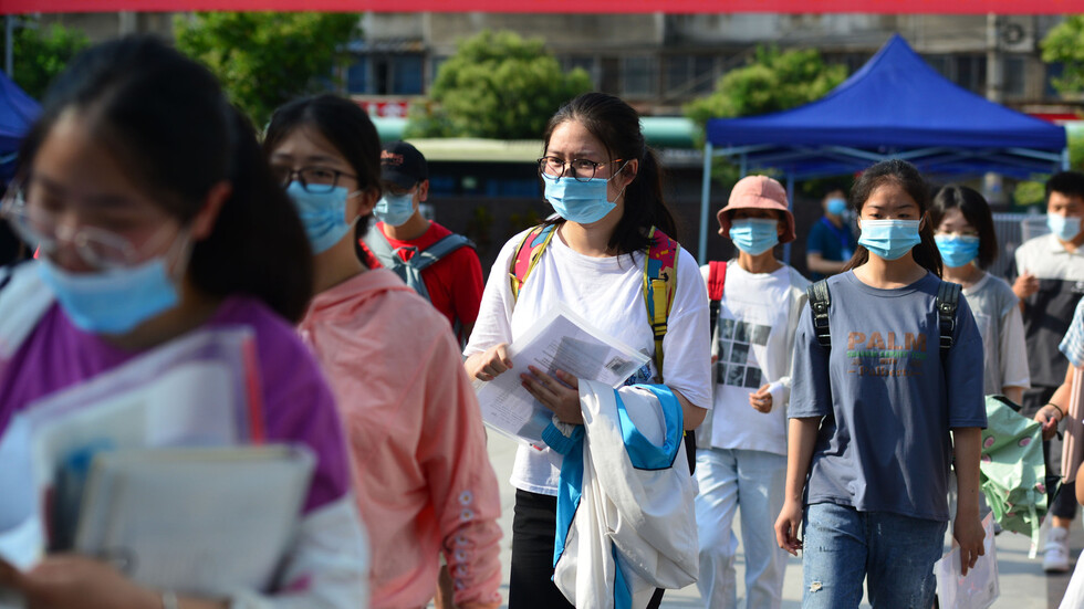 إغلاق مدينة صينية بسبب فيروس كورونا