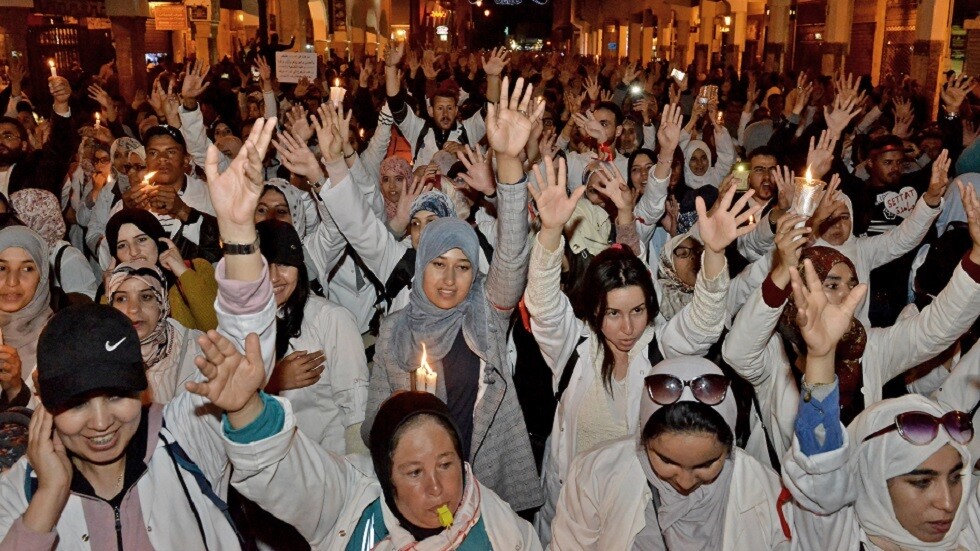 المغرب.. أحكام بحق 45 مدرسا على خلفية احتجاجات تطالب بتغيير وضعهم المهني