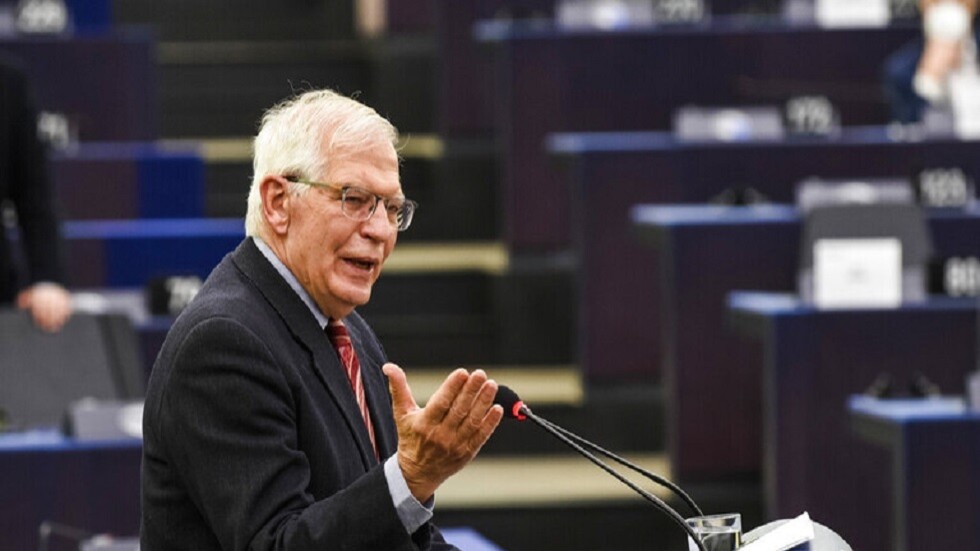 بوريل: الاتحاد الأوروبي لن يتدخل عسكريا في أوكرانيا