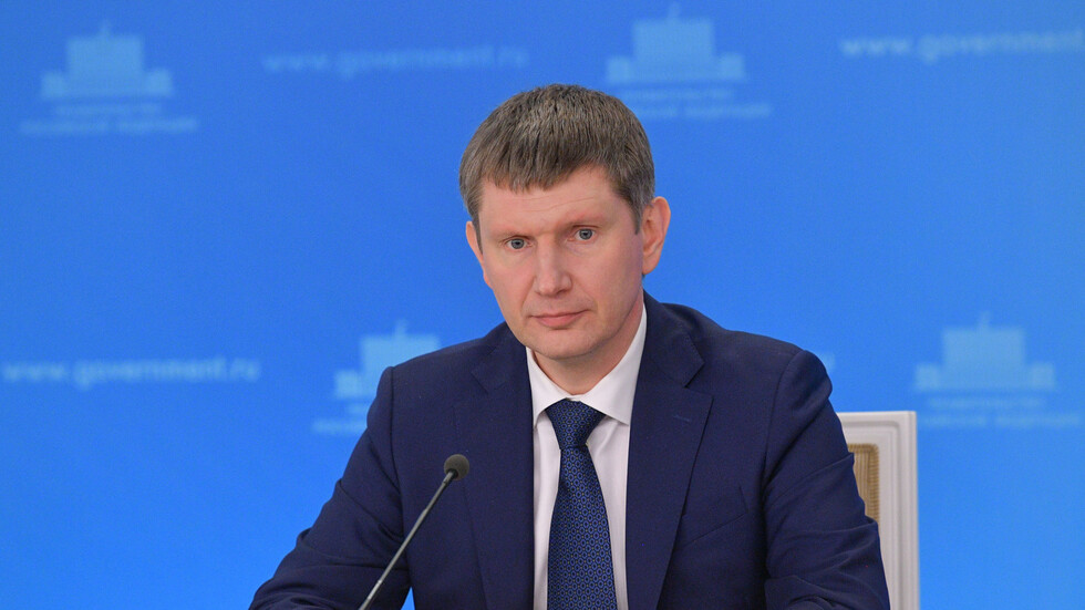 وزير الاقتصاد الروسي: عدد كبير من الشركات الأجنبية سيعود إلى روسيا