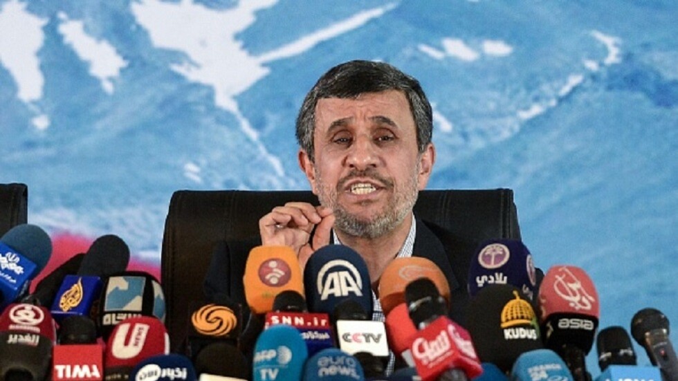 الرئيس الإيراني الأسبق محمود أحمدي نجاد يتحدث عن مخطط لتقسيم ثلاث دول بينها دولة عربية