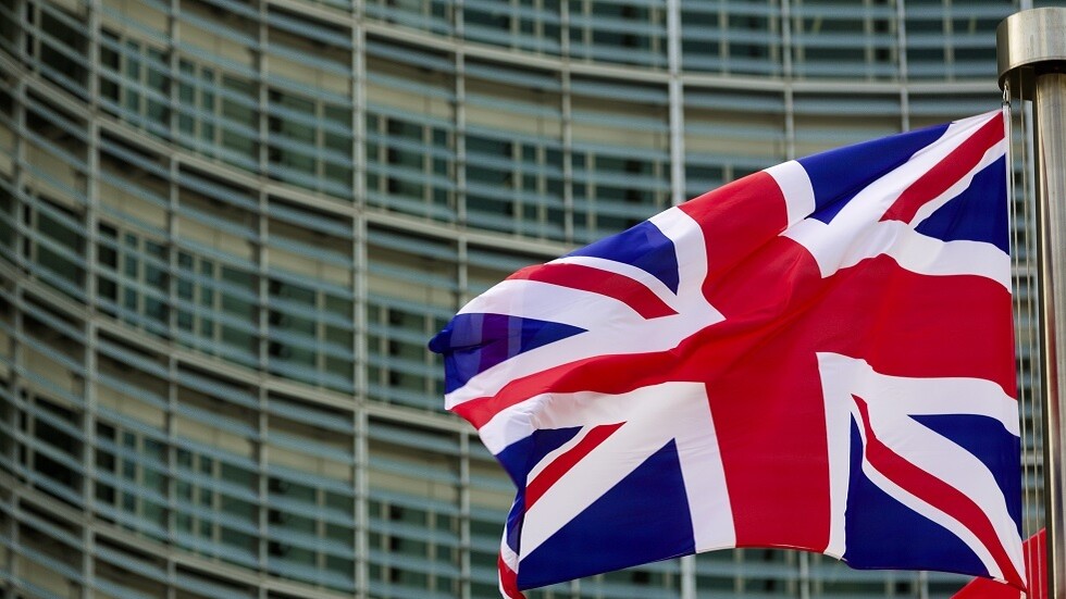 لندن توسع العقوبات ضد روسيا لتشمل أكثر من 370 مسؤولا