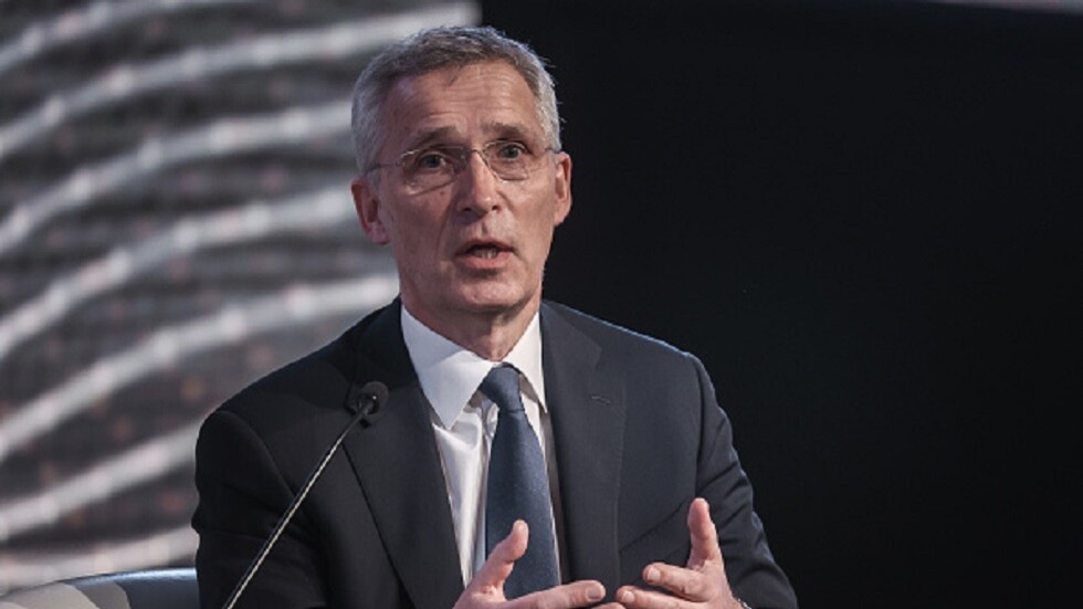 أمين عام حلف الناتو: نراقب الوضع في أوكرانيا وقياداتنا العسكرية تتواصل مع روسيا لتلافي أي حادث