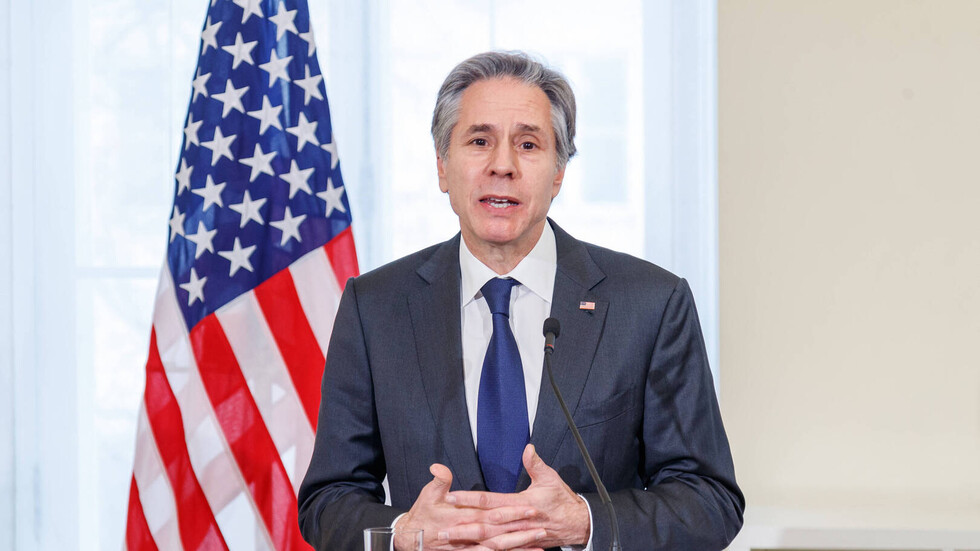 بلينكن يرد على زيلينسكي: عدم انضمام أوكرانيا للناتو لا يعني أننا تنازلنا أمام روسيا