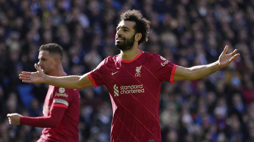 تشافي يمنح الضوء الأخضر لبرشلونة لضم صلاح في الصيف المقبل