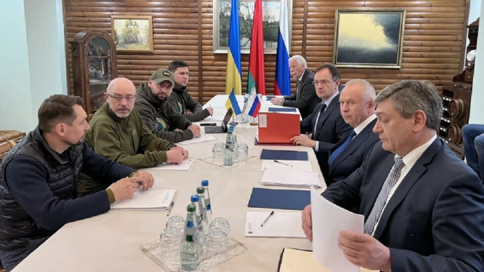 الوفد الروسي: المفاوضات مع أوكرانيا تجري بصعوبة وبطء