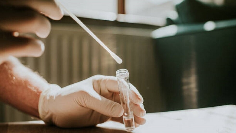 إسرائيل ترصد سلالة جديدة من فيروس كورونا