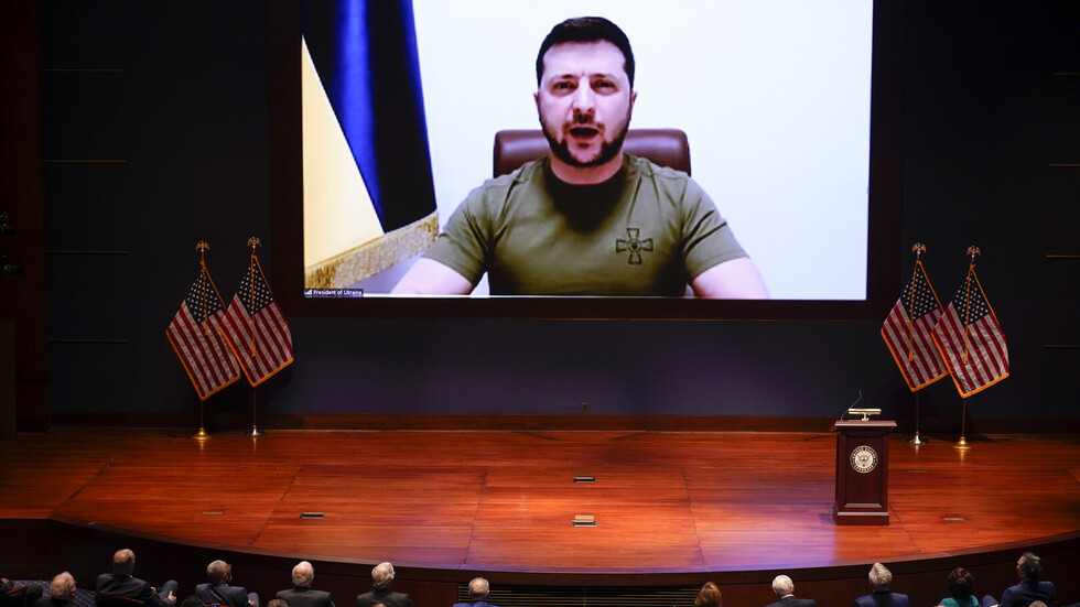 زيلينسكي لواشنطن: أنا لا أطلب منكم الكثير أريد شيئا واحدا فقط