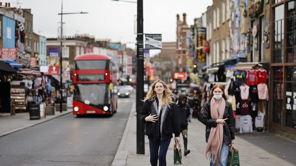 بريطانيا.. أكثر من نصف مليون إصابة بكورونا في 7 أيام