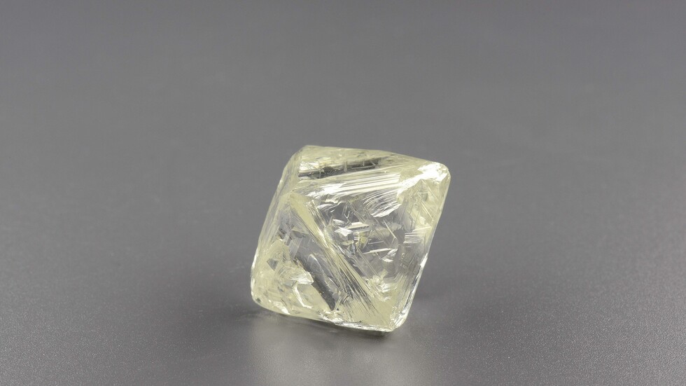 بعد انقطاع بسبب العقوبات.. روسيا تستأنف صادرات الألماس إلى الهند