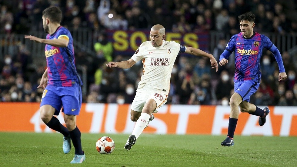 برشلونة في رحلة محفوفة بالمخاطر إلى تركيا