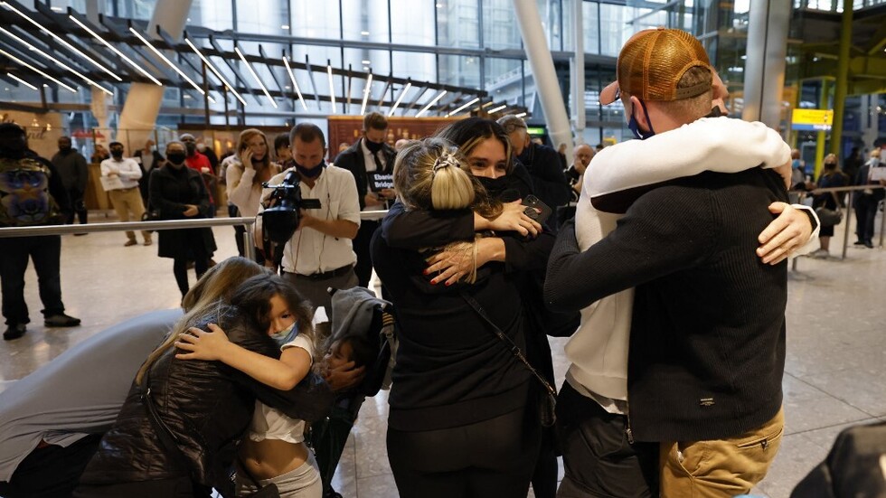 المملكة المتحدة تلغي جميع قيود السفر المتعلقة بكورونا