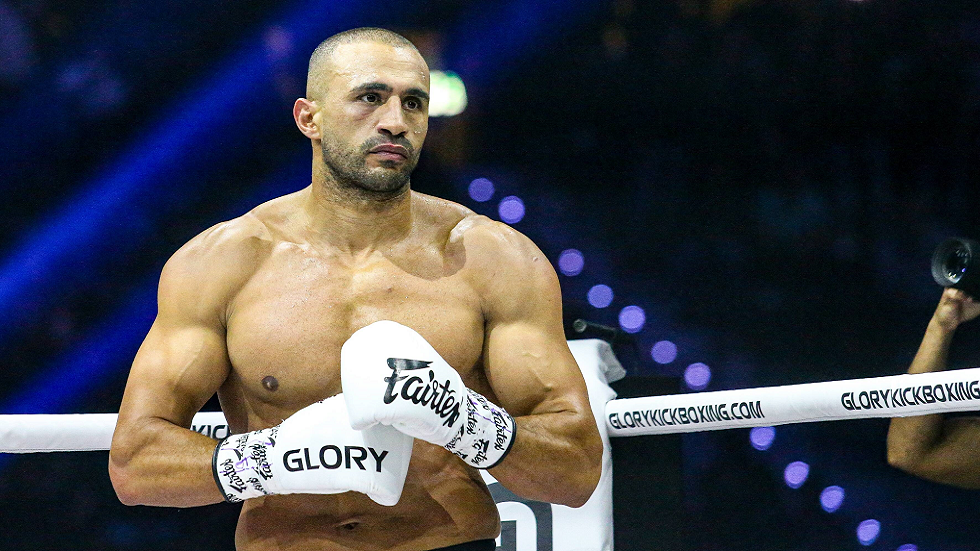 مشاهد غير رياضية تنهي نزال المغربي هاري والبولندي جوسيك (فيديو)