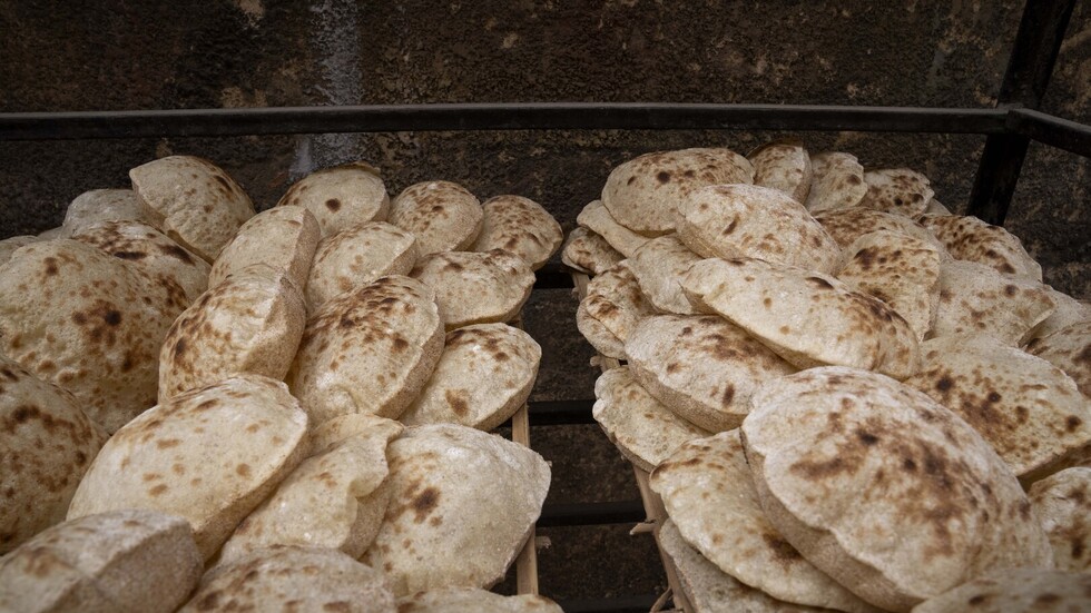 وزير التموين المصري يكشف سبب ارتفاع أسعار الخبز السياحي