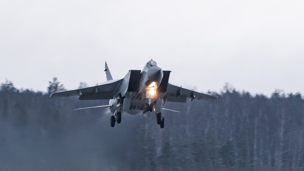 المقاتلات الروسية تستهدف معسكر تدريب وتقضي  على أكثر من 100 مسلح من العسكريين والمرتزقة الأجانب