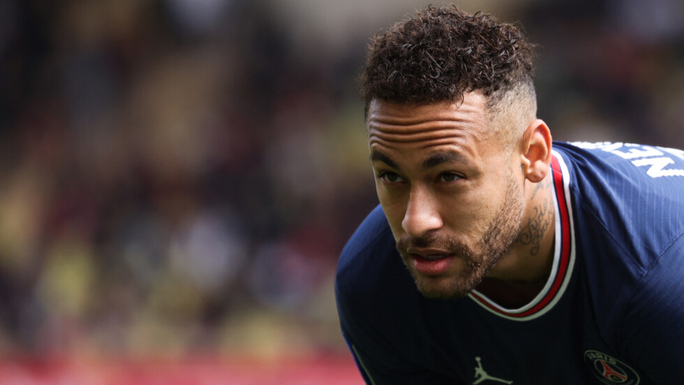 ليكيب: بـ4 ملايين يورو شهريا.. نيمار الأعلى أجرا في سان جيرمان