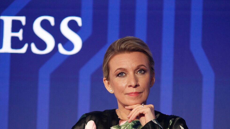 زاخاروفا تعلق على محاولة زيلينسكي مقارنة 