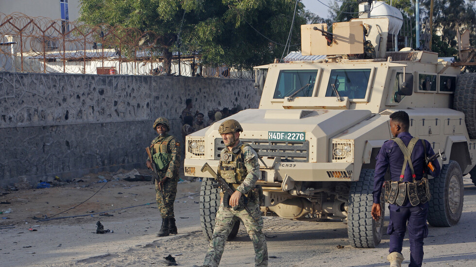 وسائل إعلام صومالية: 8 قتلى جراء هجوم لـ"الشباب" على مجمع يضم سفارات أجنبية في مقديشو