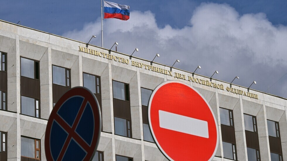 الداخلية الروسية تعلن إجراءات هامة بما في ذلك امتيازات للاجئين من أوكرانيا وجمهوريتي الدونباس