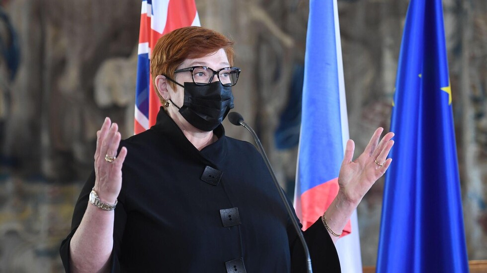 أستراليا تفرض عقوبات على 22 صحفيا روسيا بينهم عاملون في RT