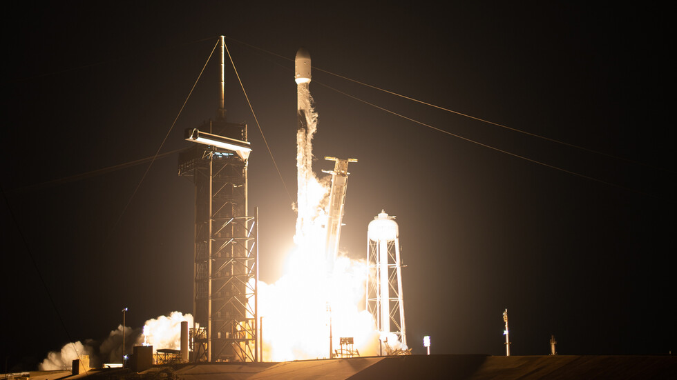 شركة سبيس إكس ترفع اسعار صواريخ فالكون 9 وفالكون الثقيل