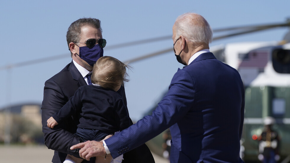 الكرملين: سنطلب توضيحات بشأن تورط نجل بايدن في أنشطة البنتاغون البيولوجية في أوكرانيا