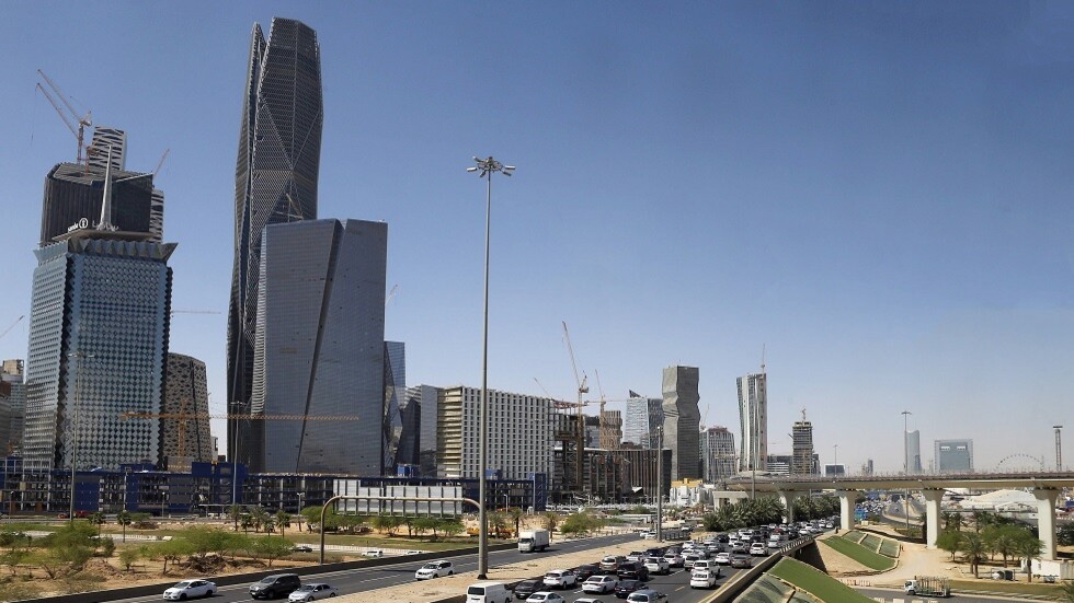 وكالة التصنيف الائتماني "إس آند بي" تحدث نظرتها المستقبلية للسعودية