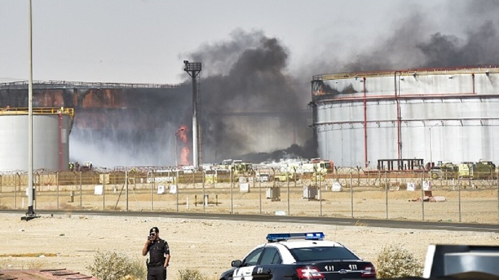 السعودية.. ضبط مقيم نشر مقاطع تمجد الاعتداءات على أرامكو (صورة)