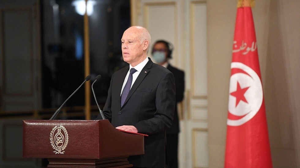 سعيد ردا على الغنوشي: ليجتمعوا في مركبة فضائية