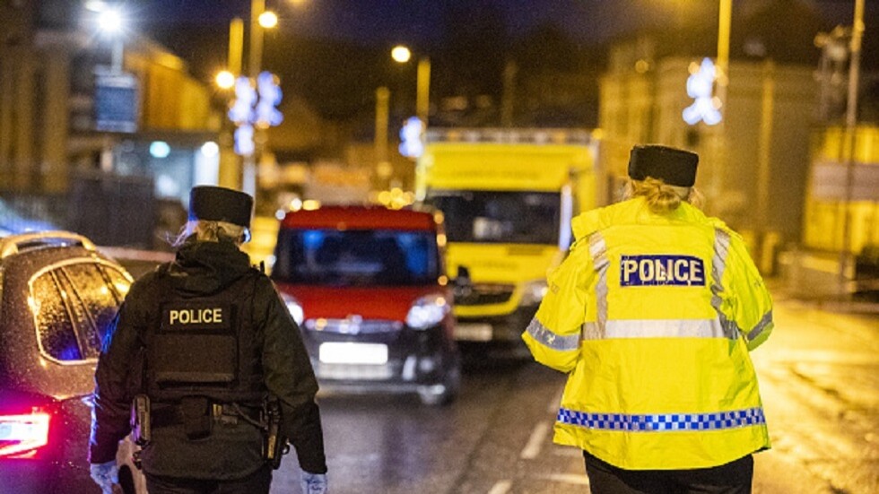 إيرلندا الشمالية.. اعتقال شخصين من جماعة شبه عسكرية على خلفية تهديد أمني