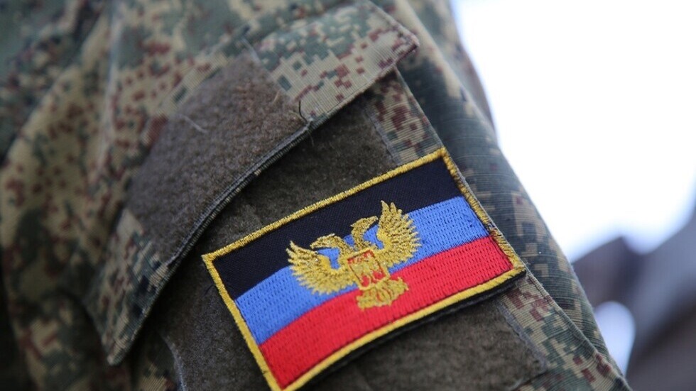 استسلام 7 جنود أوكرانيين لقوات دونيتسك