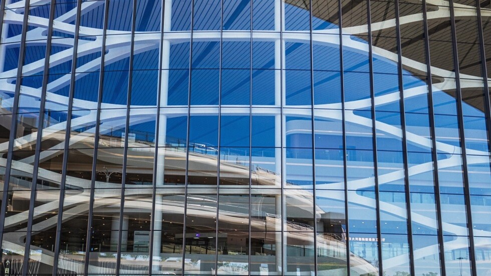 رجل صيني يعيش في مطار بكين  منذ 14 عاما