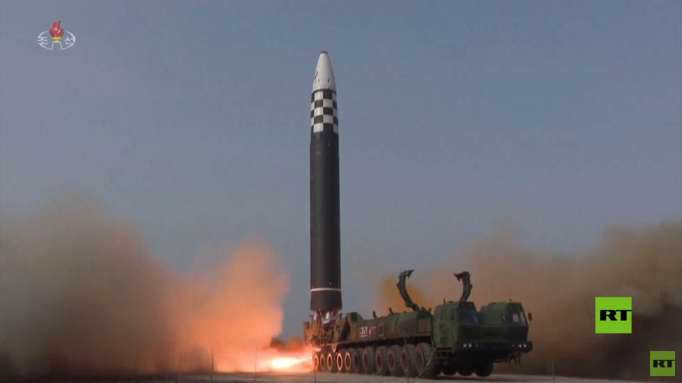 وزارة الدفاع الكورية الجنوبية: كوريا الشمالية أطلقت الصاروخ "هواسونغ-15" العابر للقارات وليس الجديد