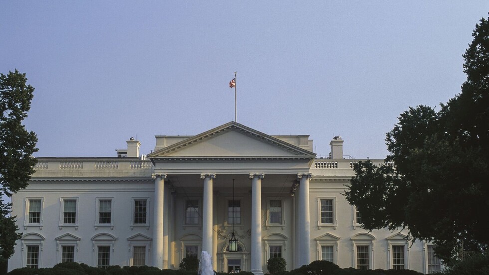 البيت الأبيض يؤكد أنه ليس مستعدا بعد للخوض في توفير ضمانات أمنية لأوكرانيا