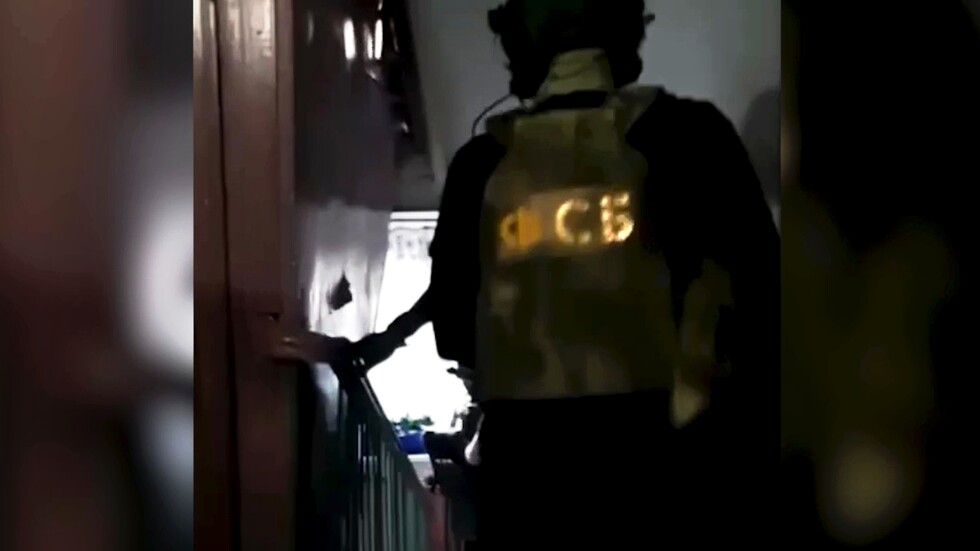 الأمن الروسي يعلن اعتقال 60 عنصرا من أنصار منظمة أوكرانية للنازيين الجدد