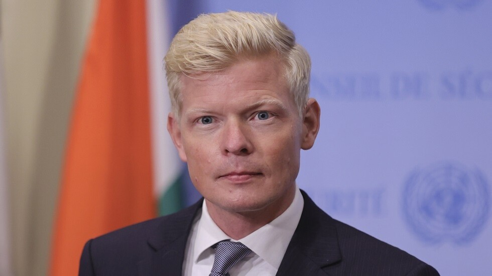 رئيس وزراء اليمن يبحث مع غروندبرغ المقترح الأممي لتخفيف المعاناة الإنسانية