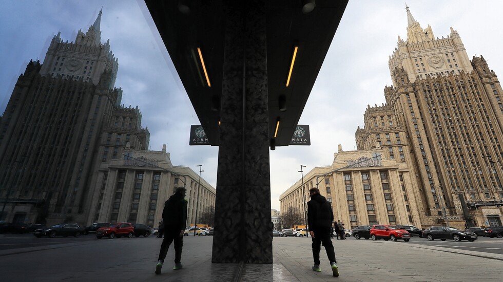 روسيا تعلن إدراج كبار المسؤولين في الاتحاد الأوروبي على "القائمة السوداء"