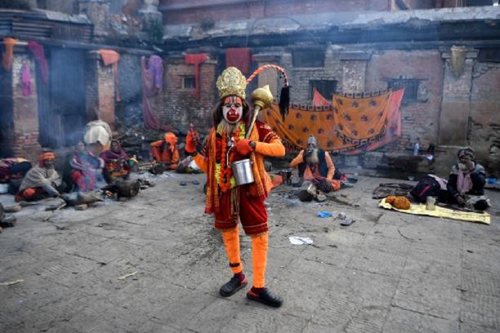 نيبال.. مئات الآلاف من الهندوس يحتفلون بمهرجان ديني وسط تراجع إصابات كورونا