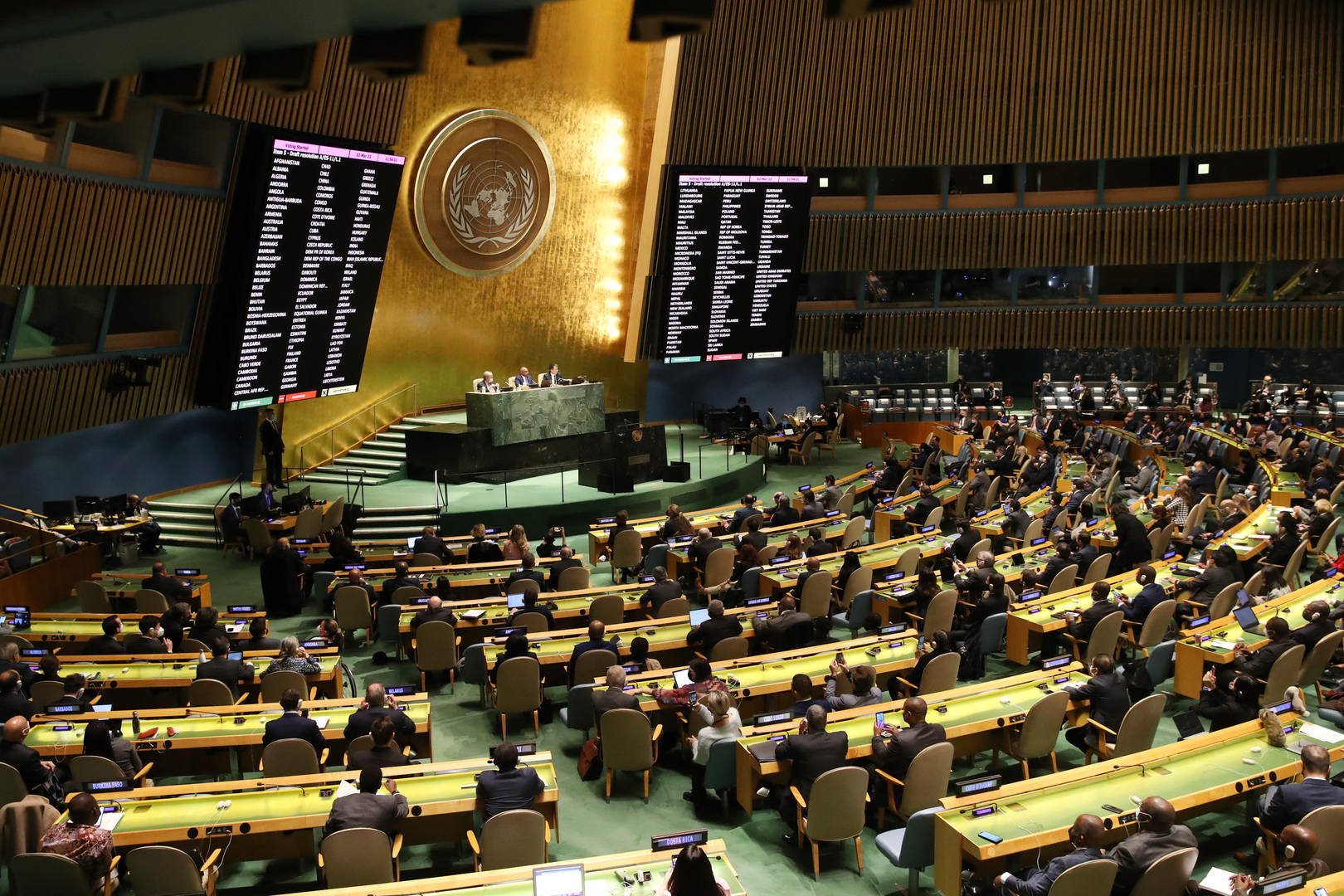 5 دول في الجمعية العامة للأمم المتحدة تمتنع عن إدانة العملية العسكرية في أوكرانيا و35 تلتزم الصمت
