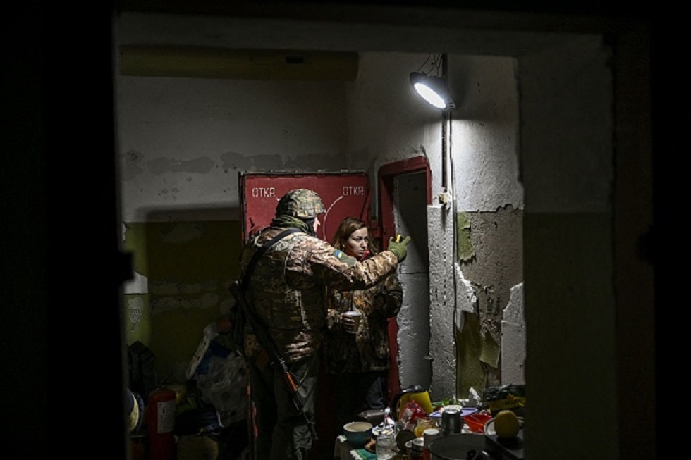 صحيفة تكشف السبب.. مرتزق بريطاني دخل أوكرانيا لقتال الجيش الروسي فهرب مع اللاجئين