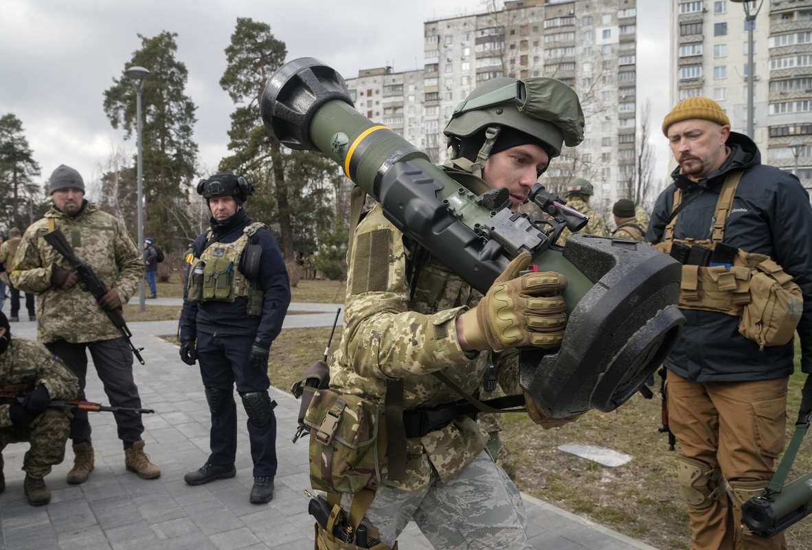 موسكو: قوافل الأسلحة إلى أوكرانيا قد تصبح هدفا عسكريا للجيش الروسي