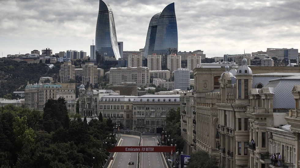 أذربيجان تعلن استعدادها لعقد لقاء بين روسيا وأوكرانيا