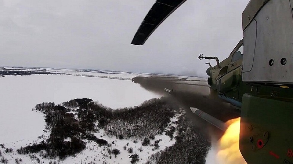 الدفاع الروسية: دفاعاتنا اسقطت مروحية أوكرانية من طراز مي -24 و3 مسيرات بينها واحدة من طراز بيرقدار