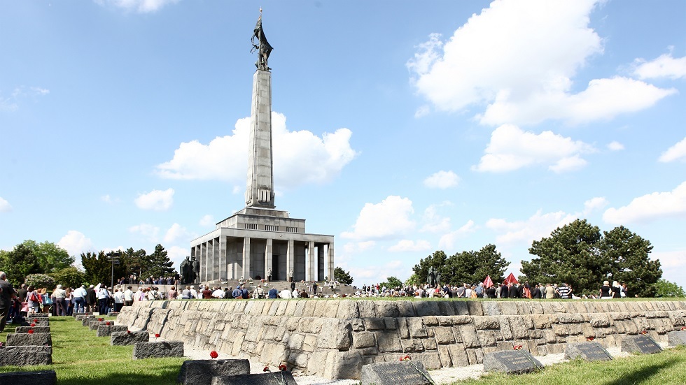 الخارجية الروسية تصف تصريحات الخارجية السلوفاكية بالخيانة لذكرى مواطنيها