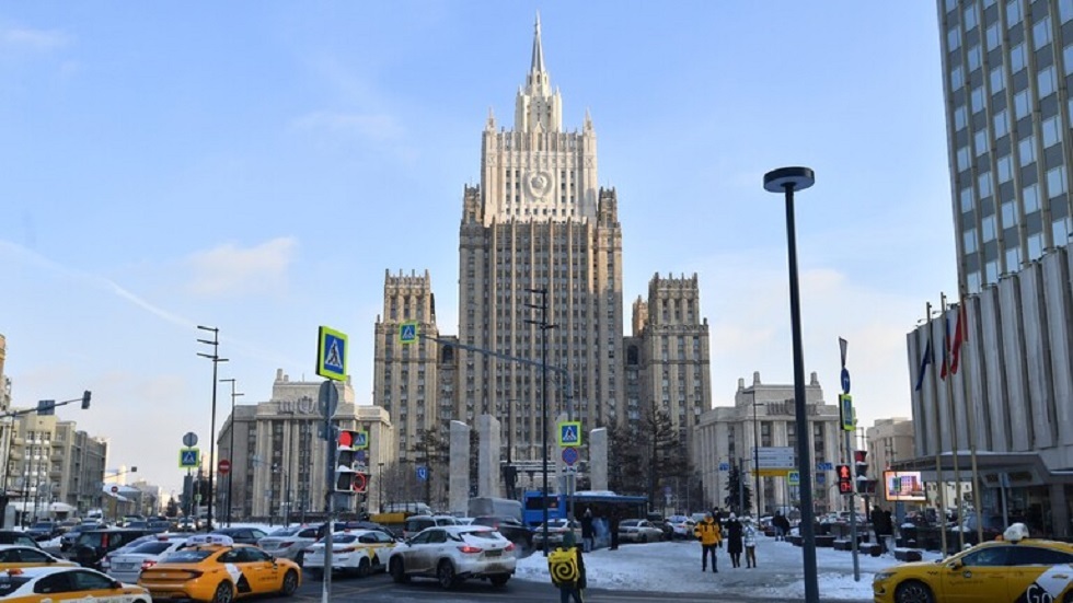 موسكو: سنردّ على طرد سلوفاكيا دبلوماسيينا